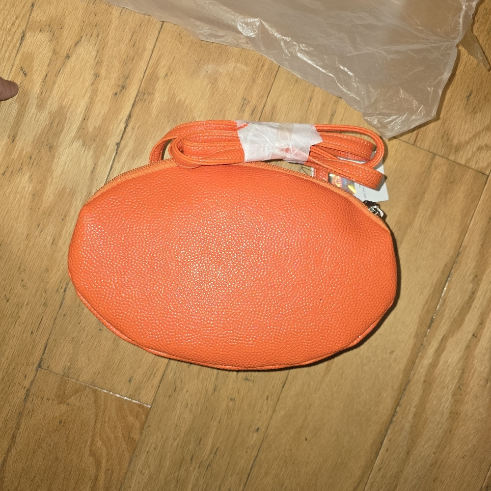 Virginia CavaliersNCAA CrossbodyFootball PurseBrand new handbag, with tags - Picture 3 of 5